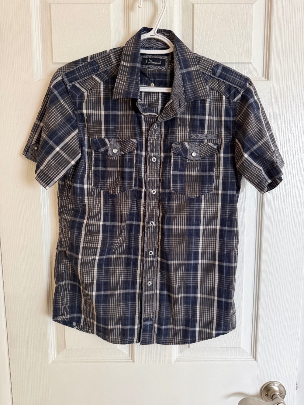 7 diamonds short sleeve shirt